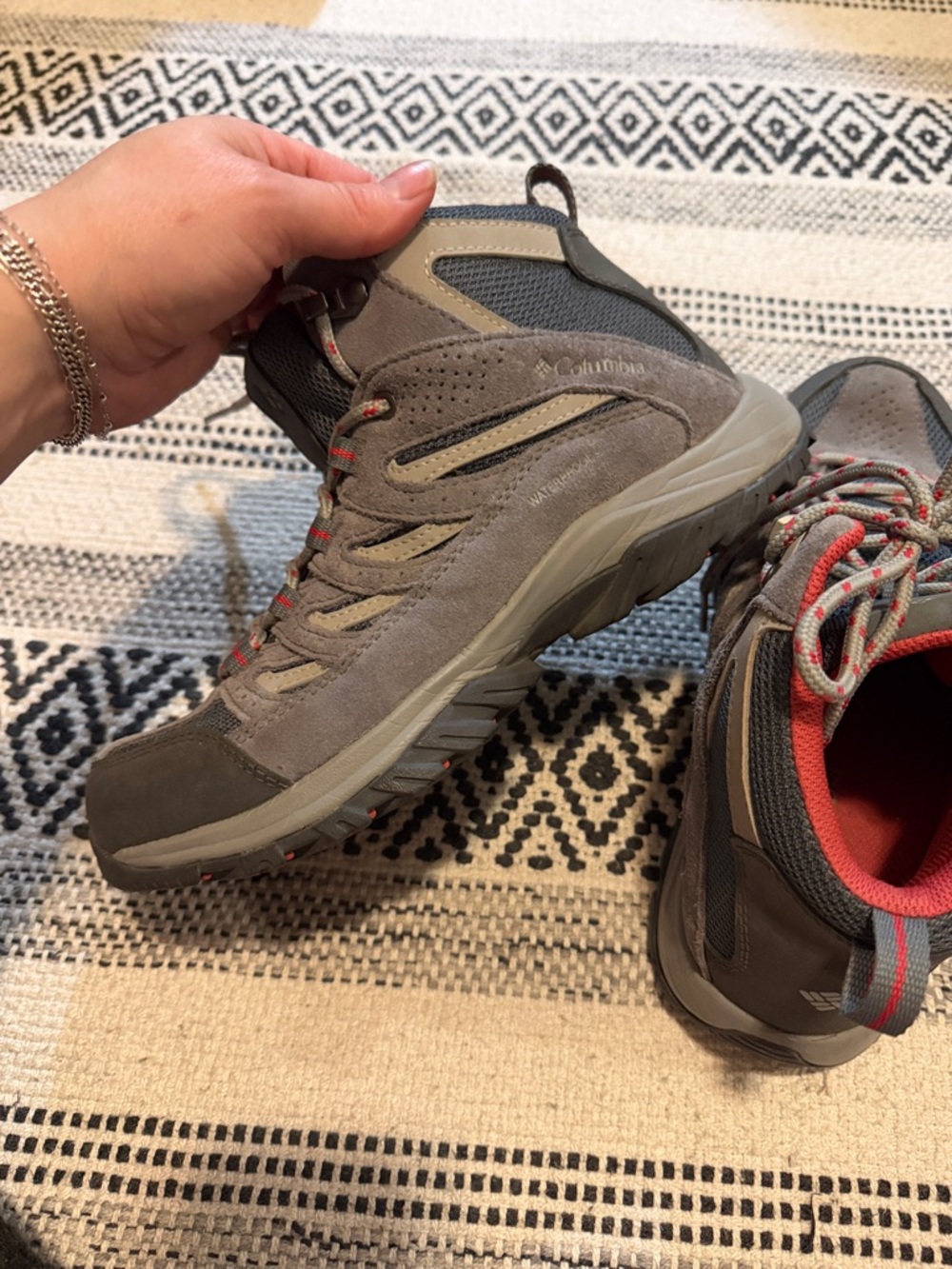 Columbia Gray Hiking Boots with Pink Interior - Picture 15 of 16